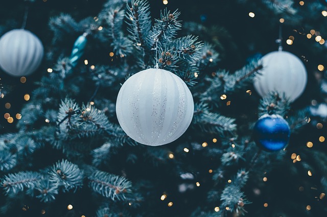Få juletræet til at skinne som aldrig før med en smart lyskæde